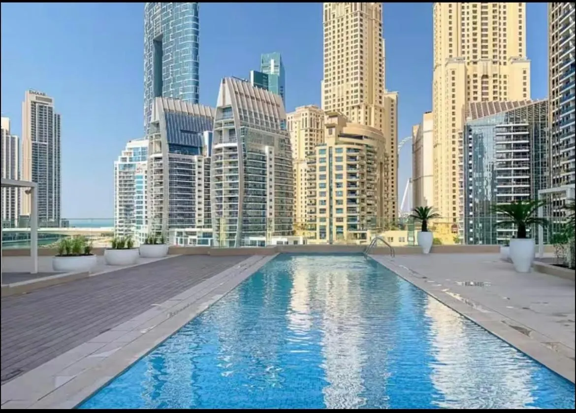 Dubai Marina Luxury Stay - Breathtaking Sea Views Apartment